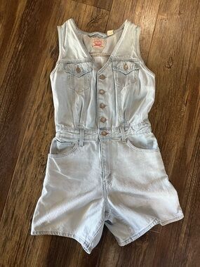 Levi’s light wash denim Jean  vest romper one-piece women’s Small jumper shorts
